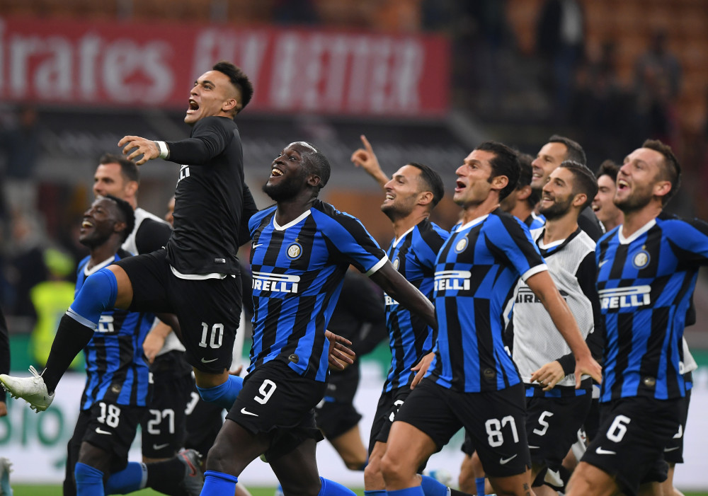 纽约大都会正式公布 2026 赛季“黑金配色”特别款球衣，纪念大都会建队 60 余载