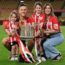 阿尔伯特·普荷斯代表红雀击出逆转三分炮，这一击彻底改变了该年季后赛的走势